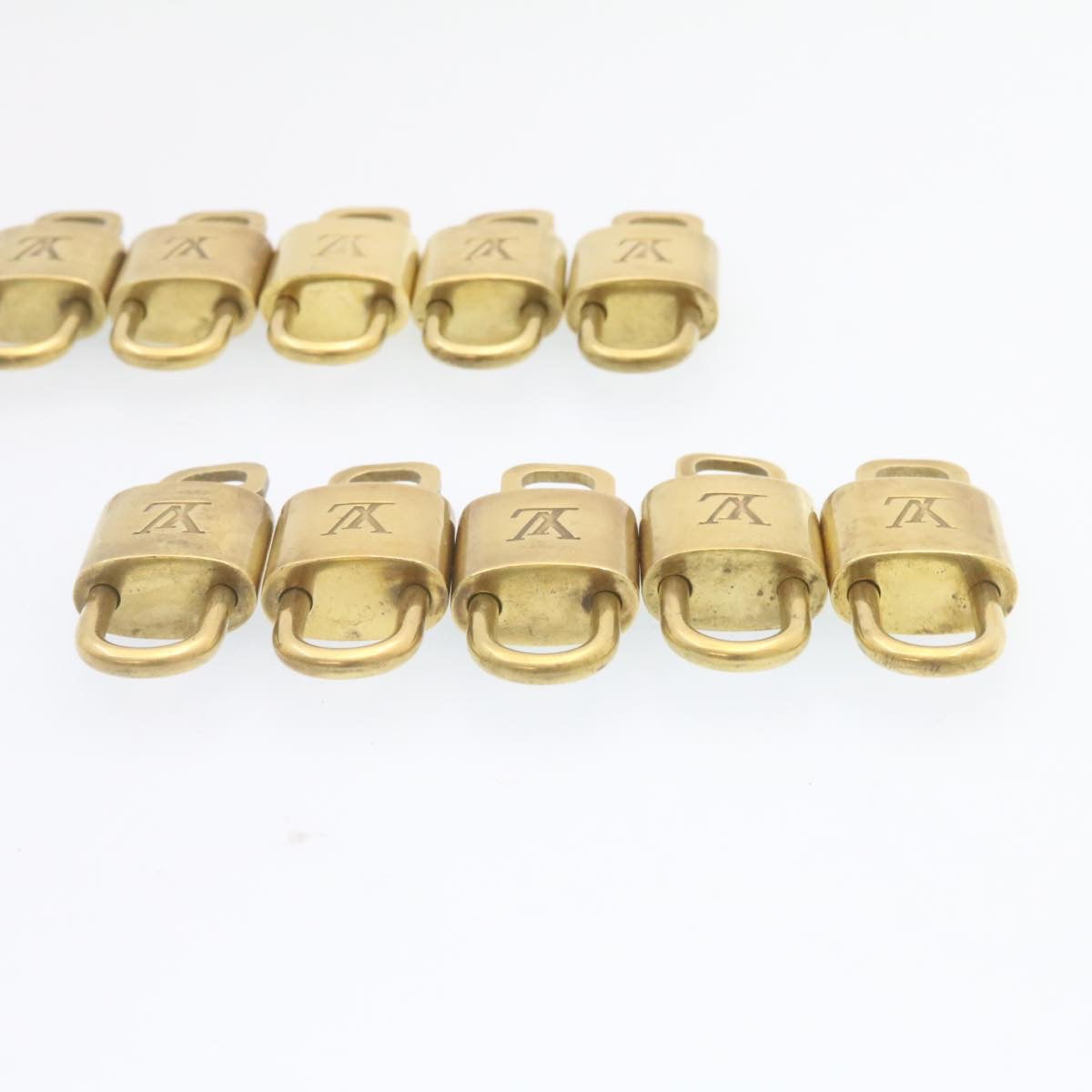 LOUIS VUITTON Padlock 10set Padlock Gold Tone LV am1357g