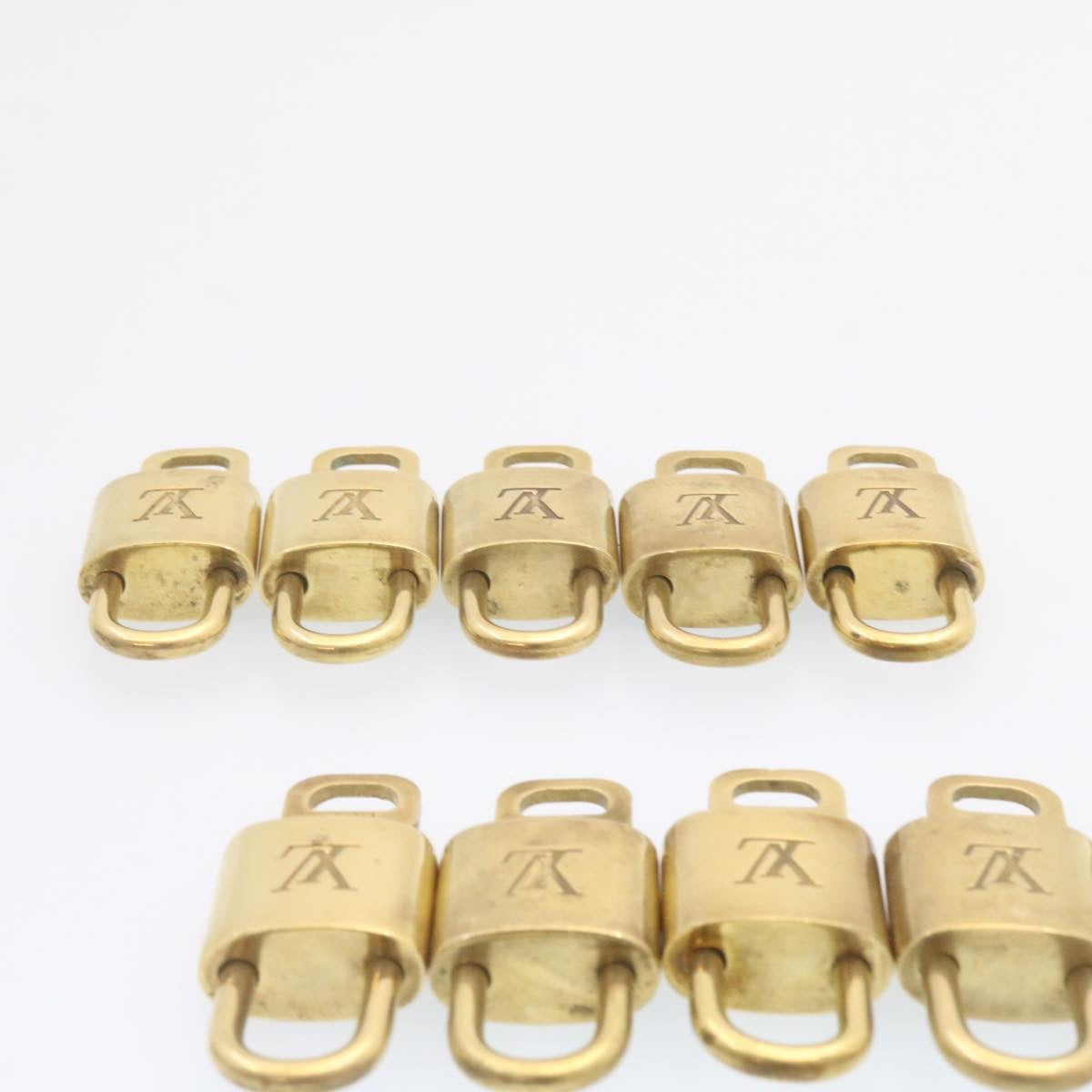 LOUIS VUITTON Padlock 10set Padlock Gold Tone LV am1358g