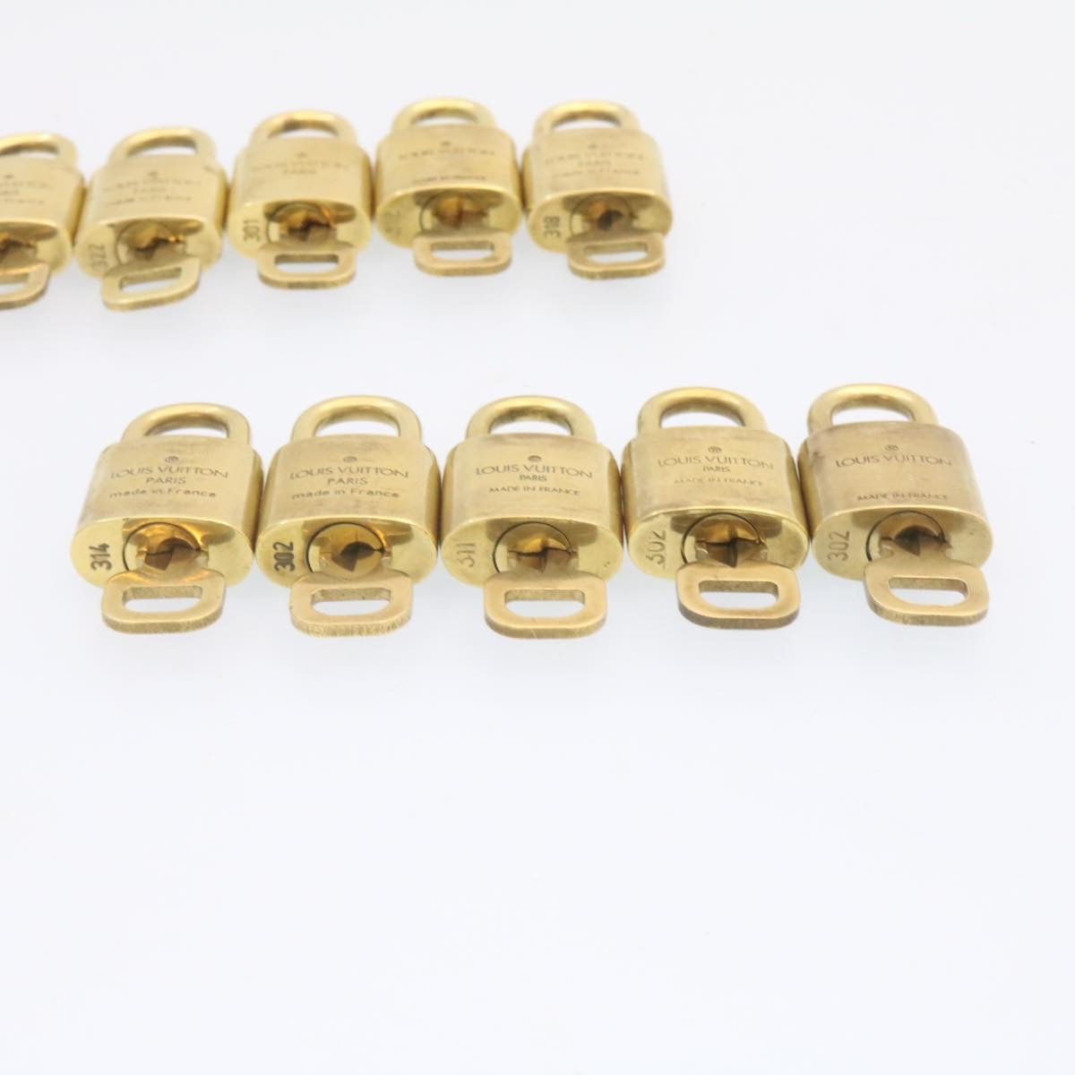 LOUIS VUITTON Padlock 10set Padlock Gold Tone LV am1423g