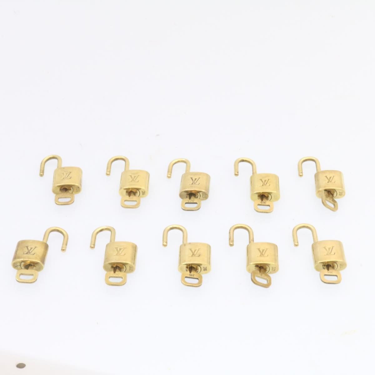 LOUIS VUITTON Padlock 10set Padlock Gold Tone LV am1424g
