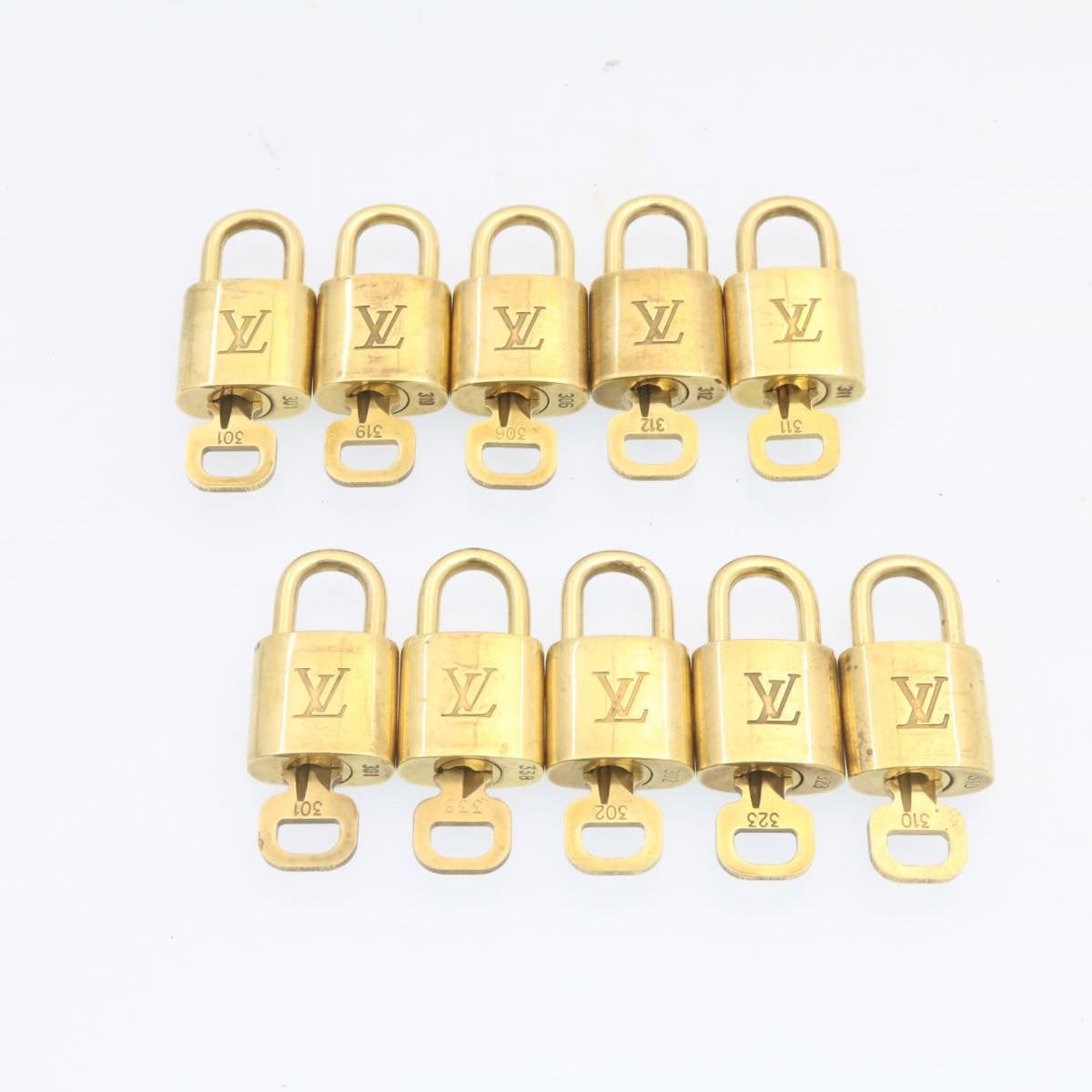 LOUIS VUITTON Padlock 10set Padlock Gold Tone LV am1450g