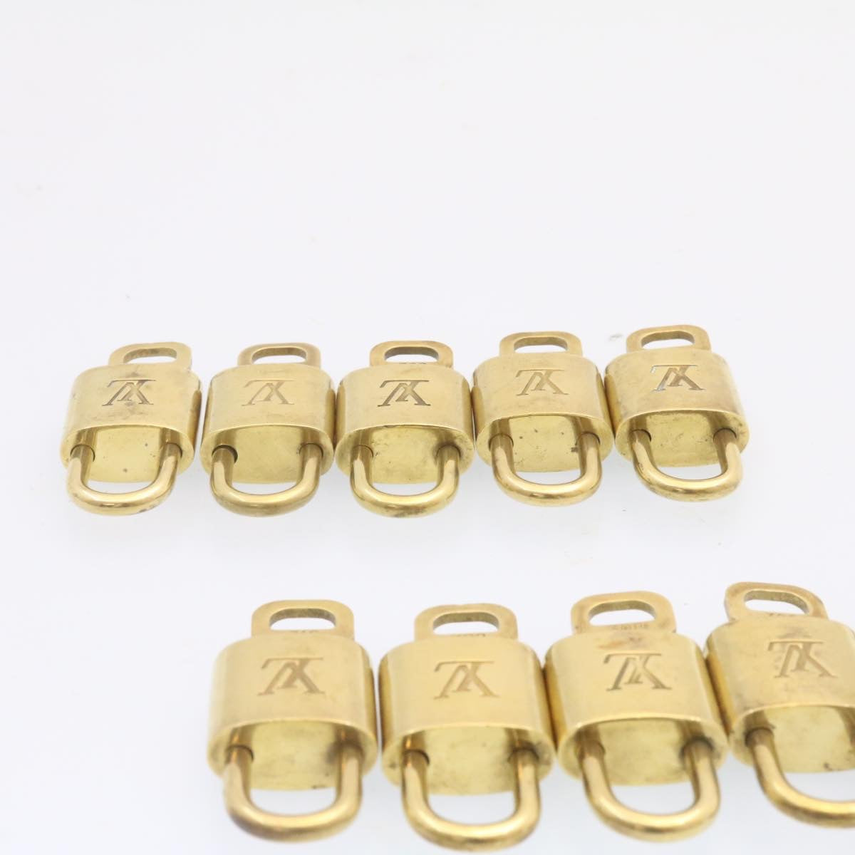 LOUIS VUITTON Padlock 10set Padlock Gold Tone LV am1452g