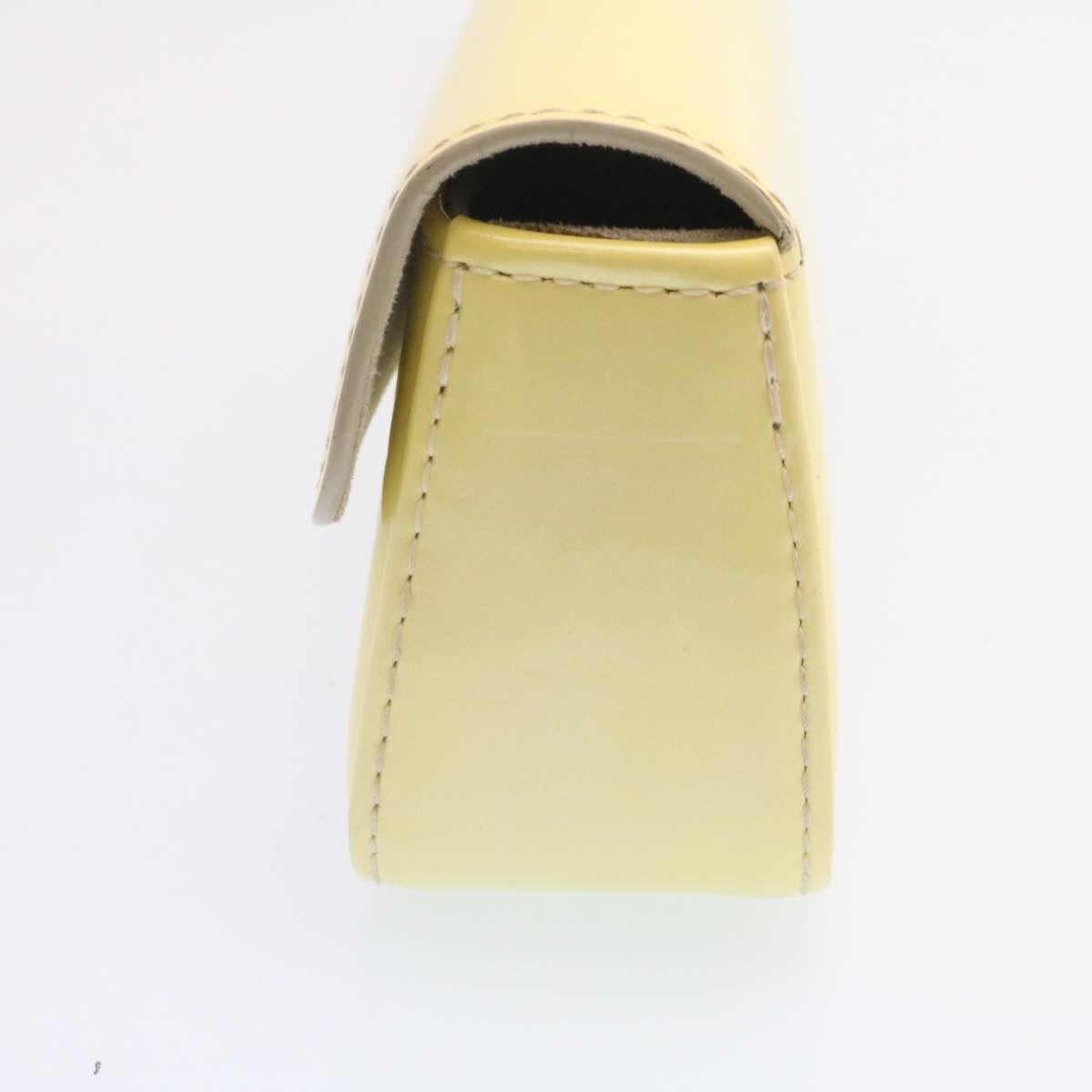 LOUIS VUITTON Vernis Pochette Lagoon Glasses Case Perle M91801 LV am1588g