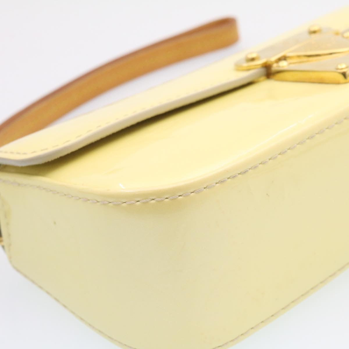 LOUIS VUITTON Vernis Pochette Lagoon Glasses Case Perle M91801 LV am1588g