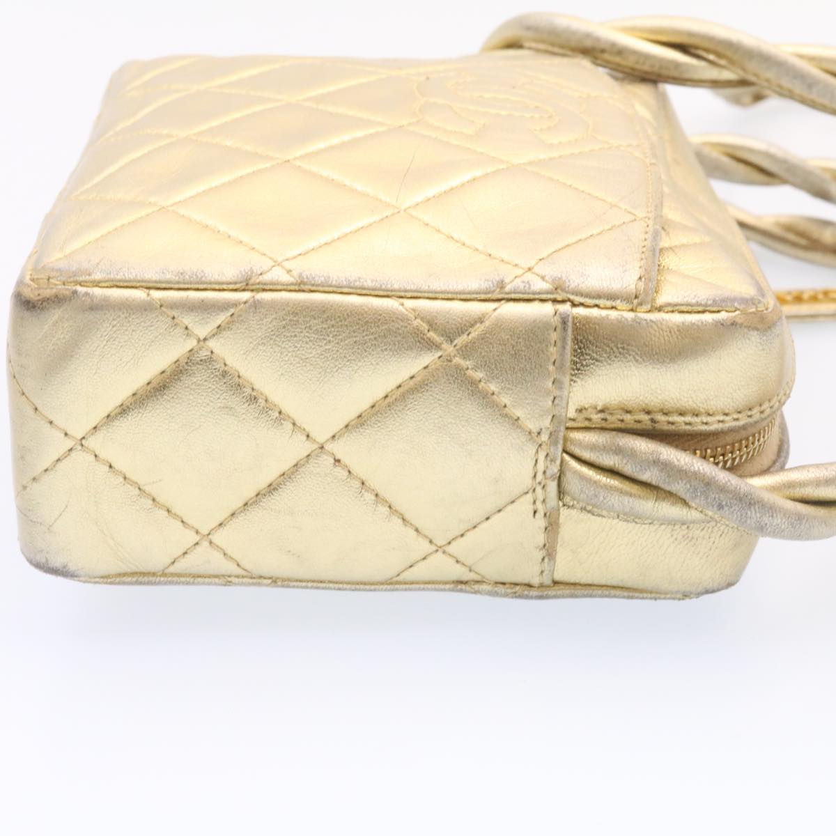 Luxury Chanel Lamb Skin Matelasse Shoulder Bag Gold CC  am1684gA