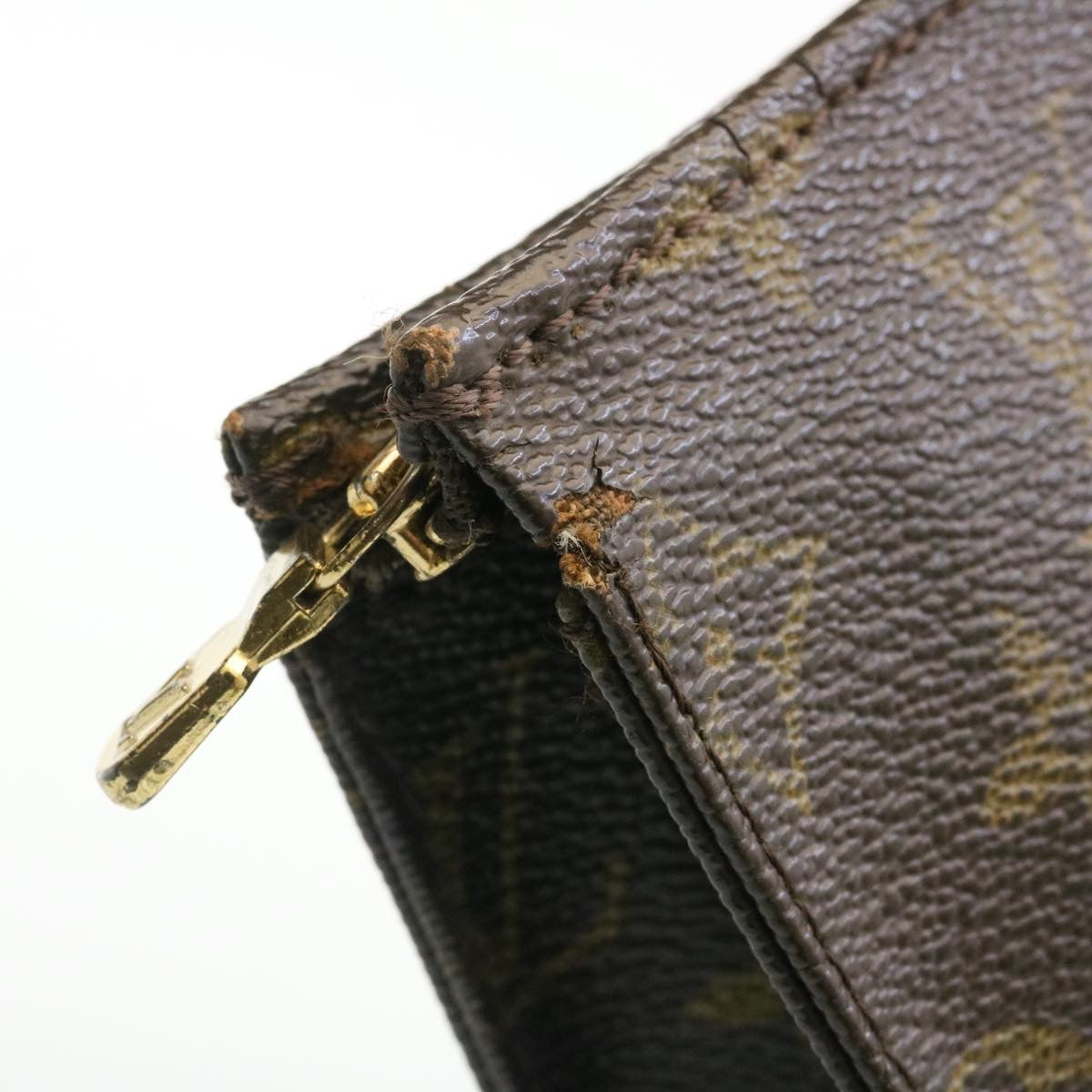 LOUIS VUITTON Monogram Poche Toilette 26 Pouch M47542 LV am1835g
