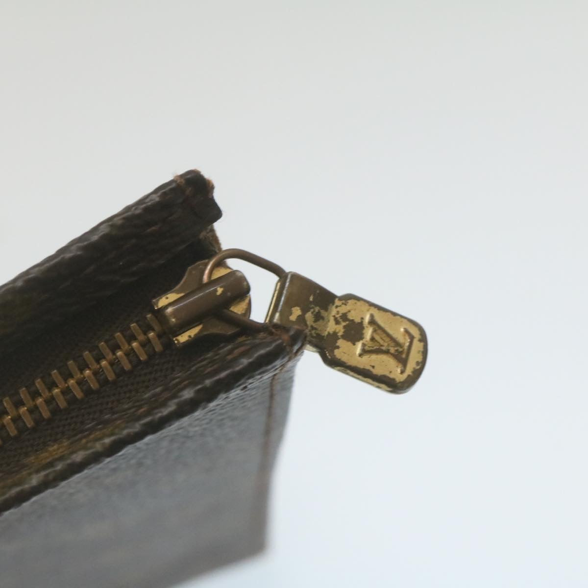 LOUIS VUITTON Monogram Poche Toilette 26 Pouch LV am2256g