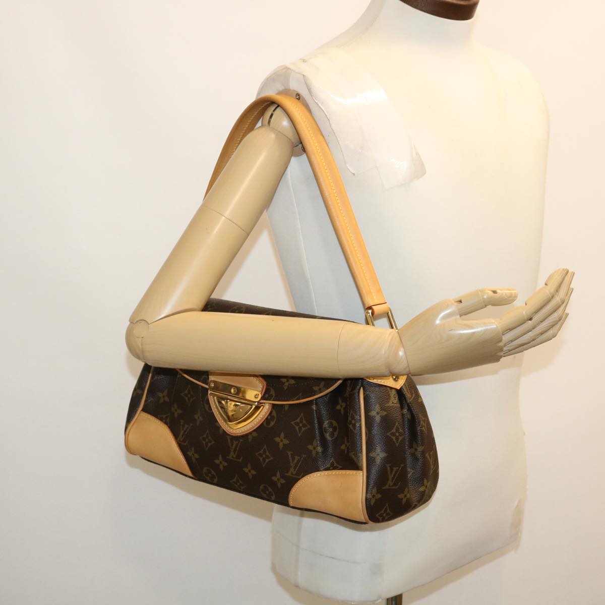 LOUIS VUITTON Monogram Beverly MM Shoulder Bag M40121 LV am2490g