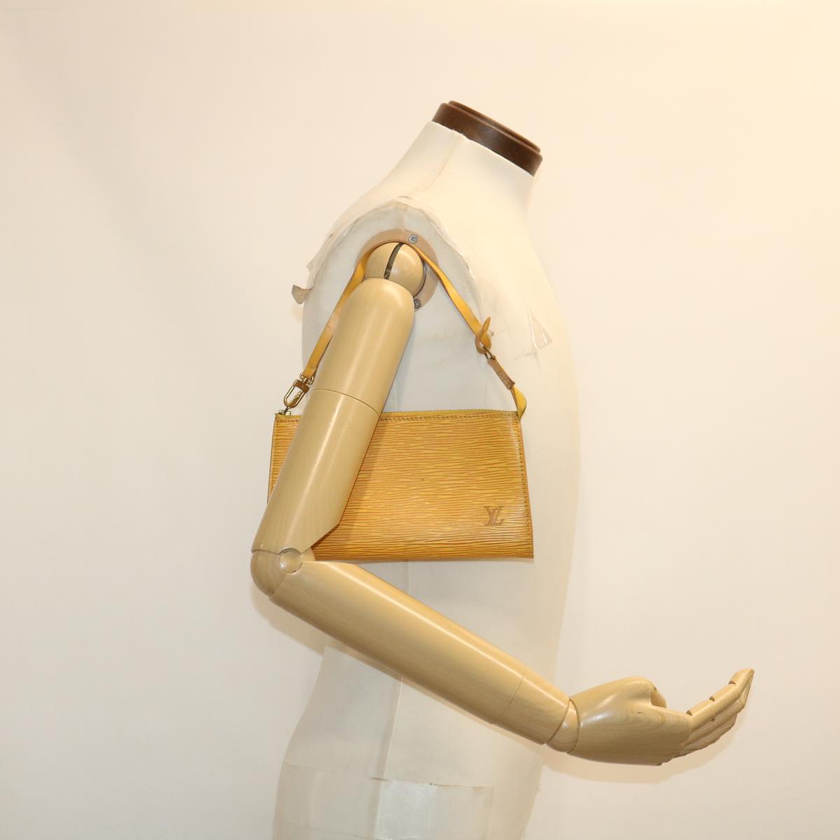 LOUIS VUITTON Epi Pochette Accessoires Pouch Yellow M52989 LV am2512g