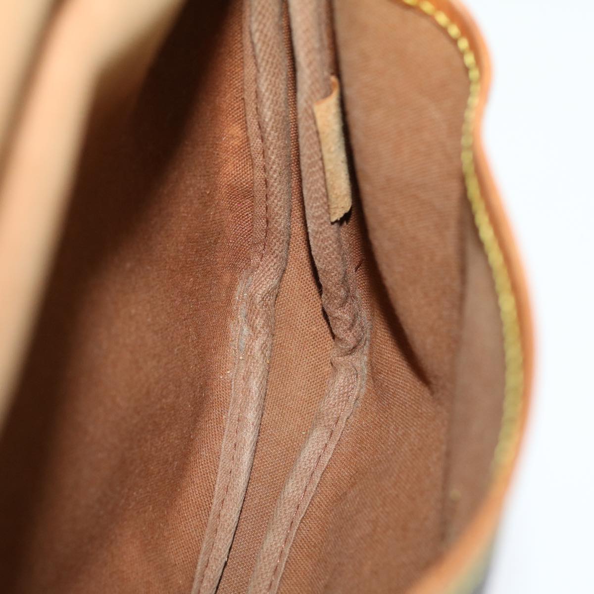 LOUIS VUITTON Monogram Saumur 30 Shoulder Bag M42256 LV am2765g