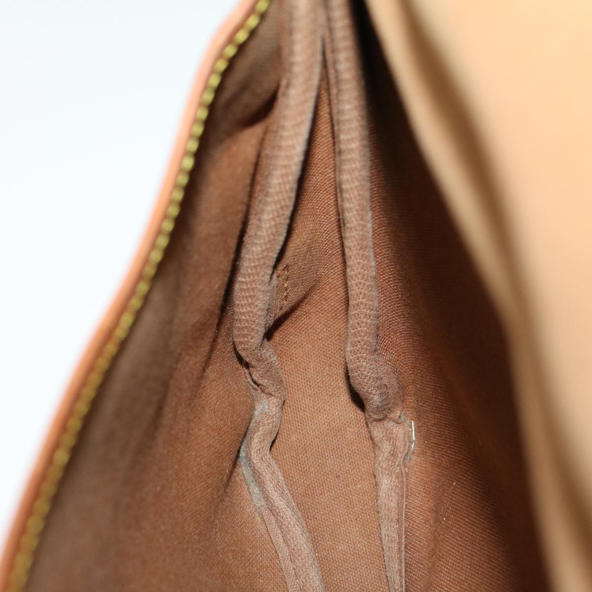 LOUIS VUITTON Monogram Saumur 30 Shoulder Bag M42256 LV am2765g