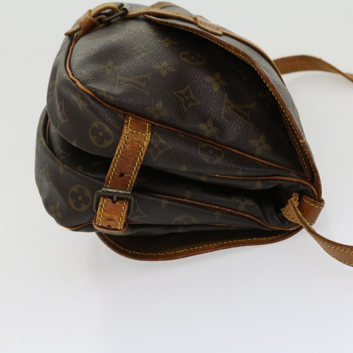 LOUIS VUITTON Monogram Saumur 30 Shoulder Bag M42256 LV am2765g