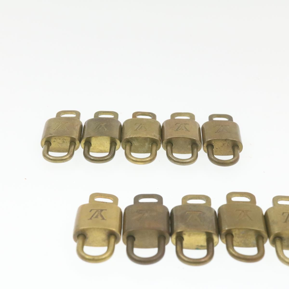 LOUIS VUITTON Padlock 10set Padlock Gold Tone LV am519g