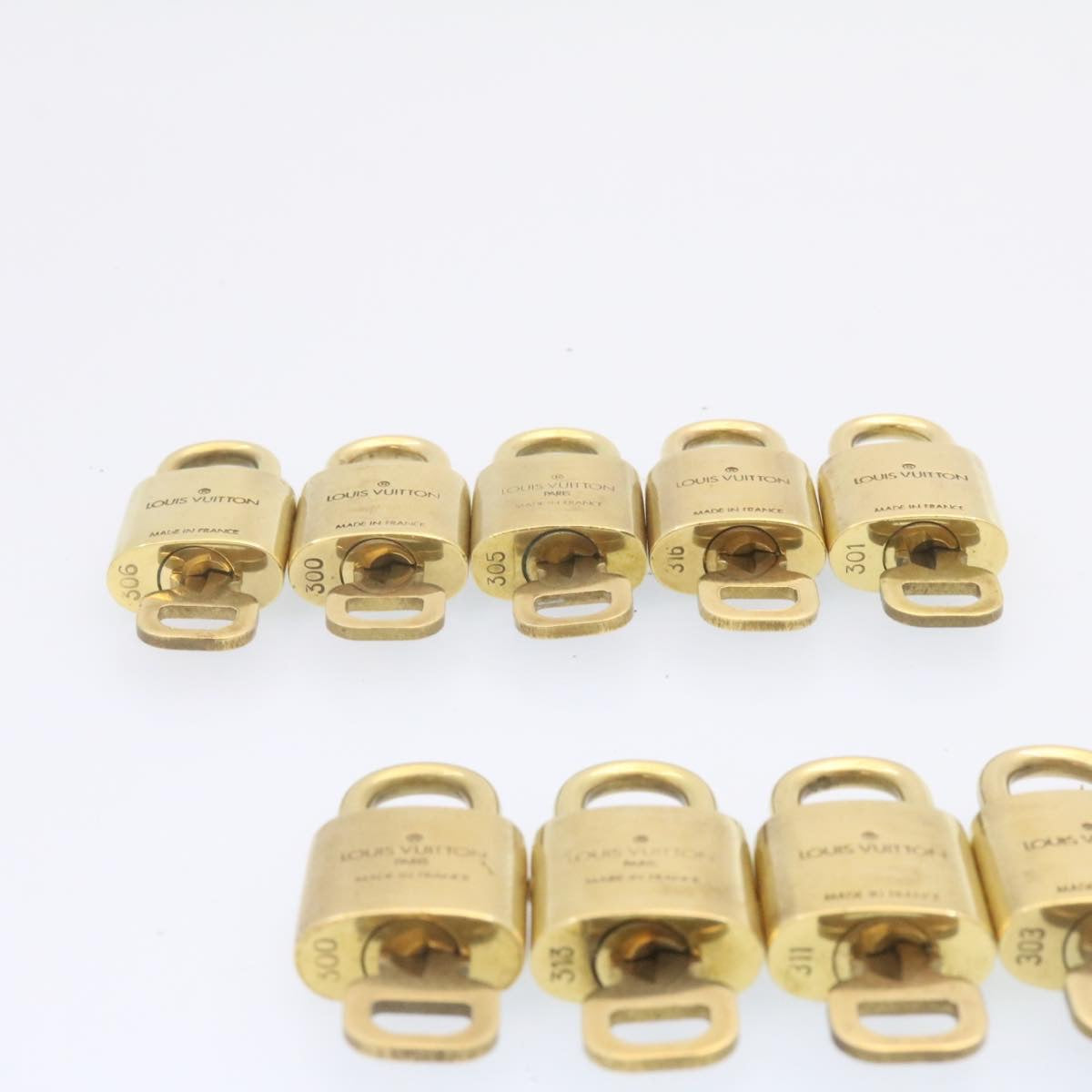 LOUIS VUITTON Padlock 10set Padlock Gold Tone LV am839g