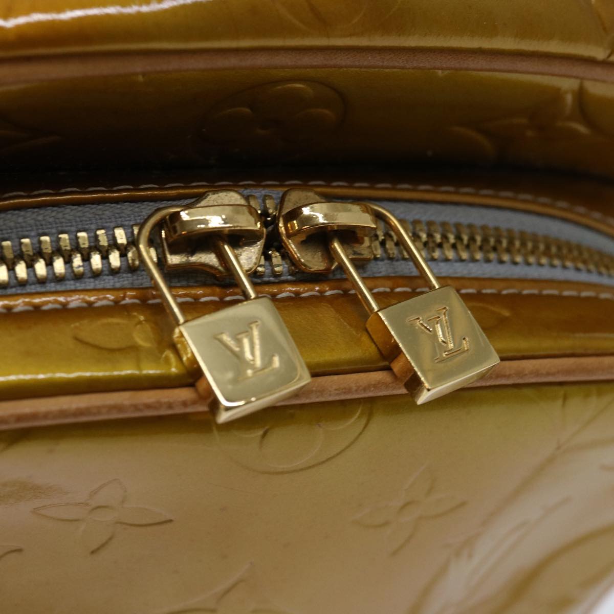 LOUIS VUITTON Monogram Vernis Wooster Shoulder Bag Gris M91036 LV hk1192
