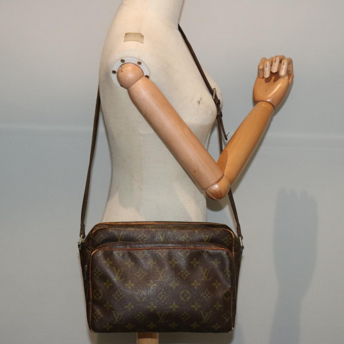 LOUIS VUITTON Monogram Migra Tour Shoulder Bag No.201 LV hk1347