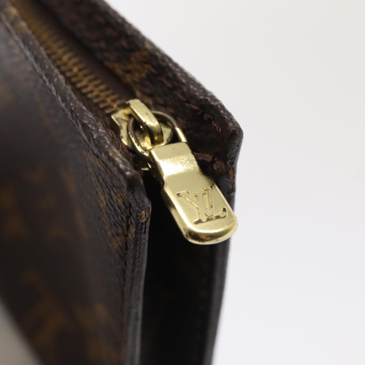 LOUIS VUITTON Monogram Bucket PM Pouch Accessory Pouch LV hk1357