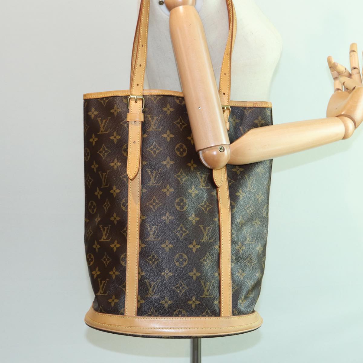LOUIS VUITTON Monogram Bucket GM Shoulder Bag M42236 LV hk1363