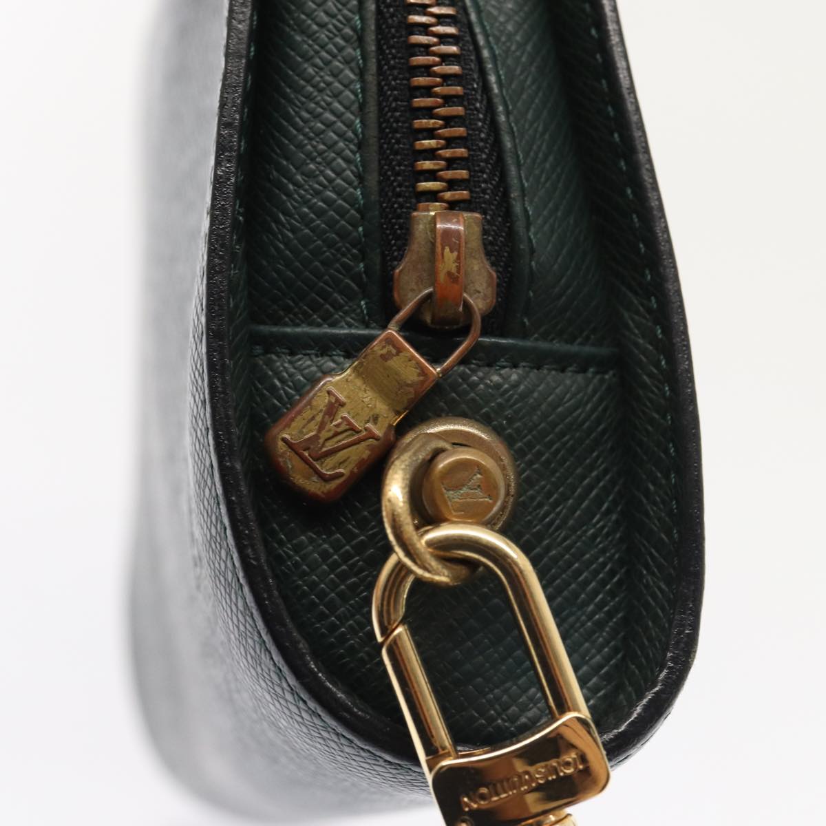 LOUIS VUITTON Taiga Baikal Clutch Bag Epicea M30184 LV hk1410