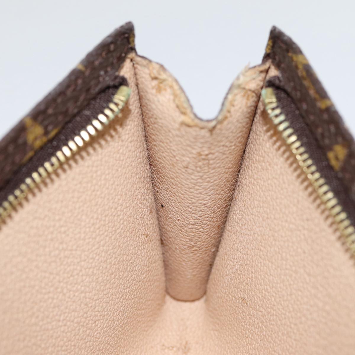 LOUIS VUITTON Monogram Bucket GM Pouch Accessory Pouch LV hk1598