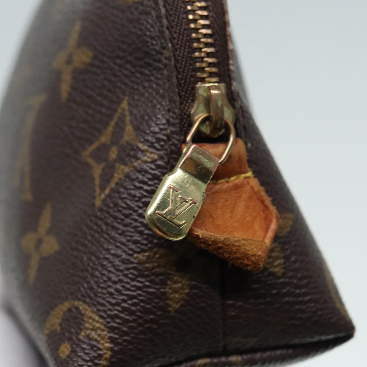LOUIS VUITTON Monogram Pochette Cosmetic PM Cosmetic Pouch M47515 LV hk1600