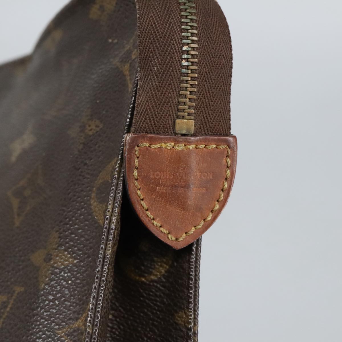 LOUIS VUITTON Monogram Poche Toilette 26 Pouch M47542 LV hk1832