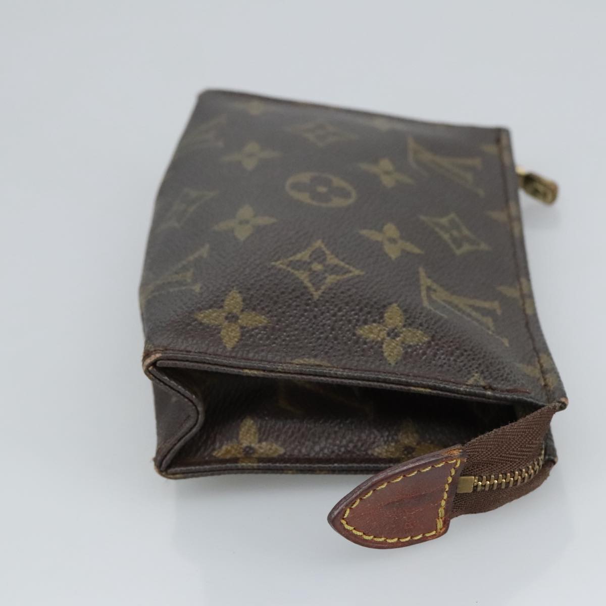 LOUIS VUITTON Monogram Poche Toilette 15 Pouch M47546 LV hk1859