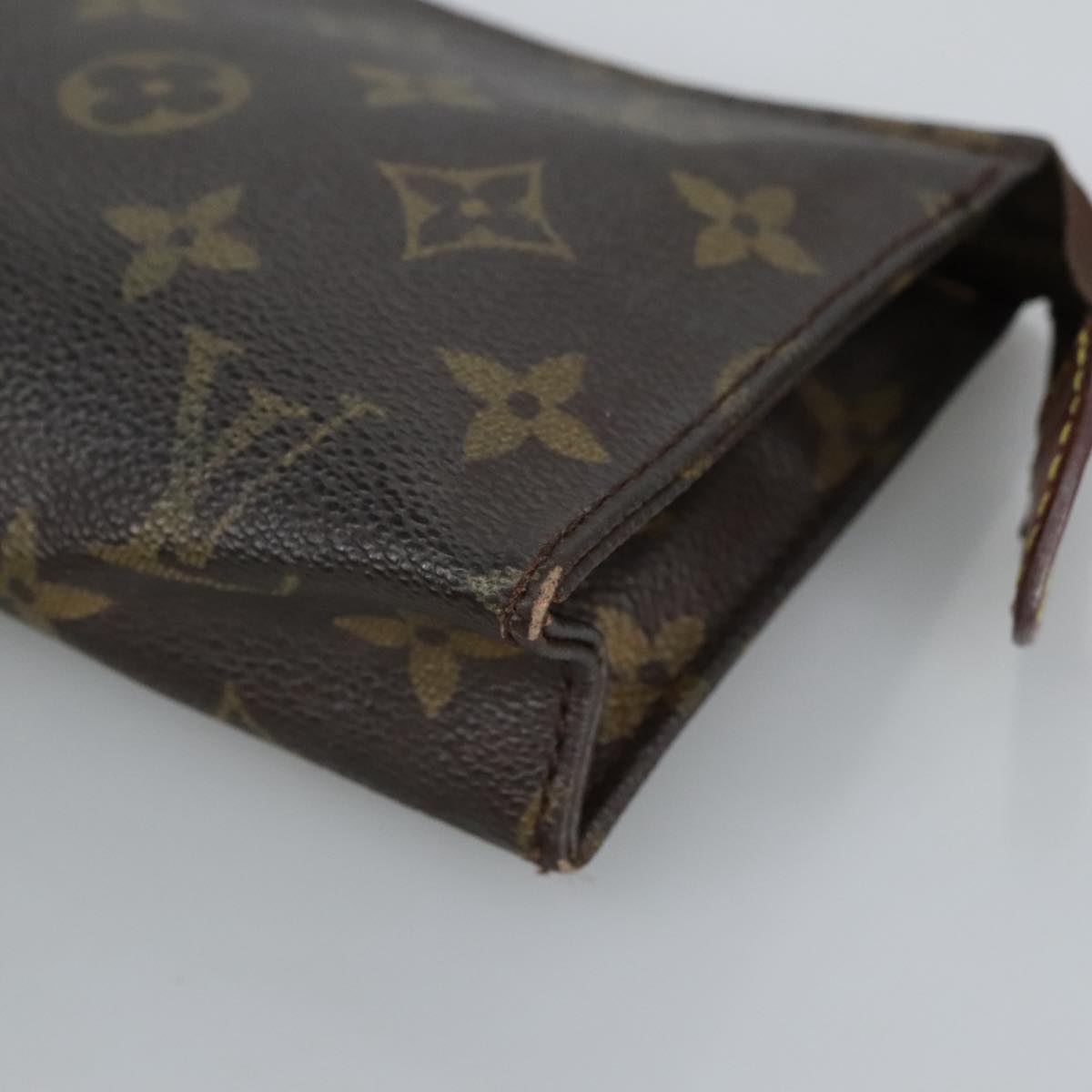 LOUIS VUITTON Monogram Poche Toilette 15 Pouch M47546 LV hk1859