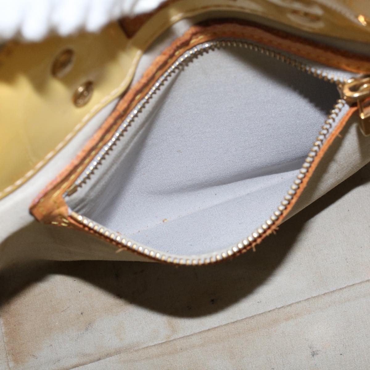 LOUIS VUITTON Monogram Vernis Reade PM Hand Bag Perle M91336 LV hk740