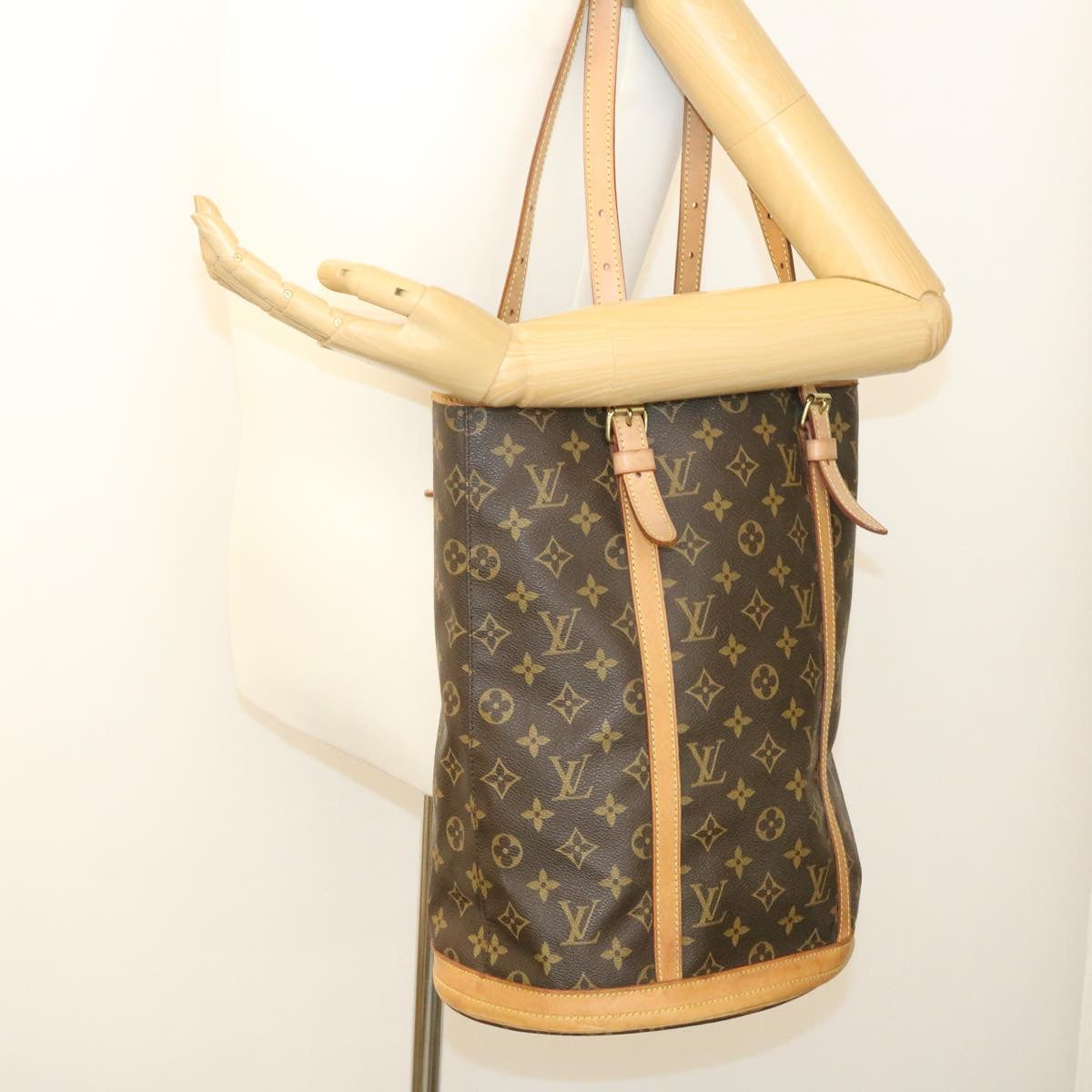 LOUIS VUITTON Monogram Bucket GM Shoulder Bag M42236 LV hs011