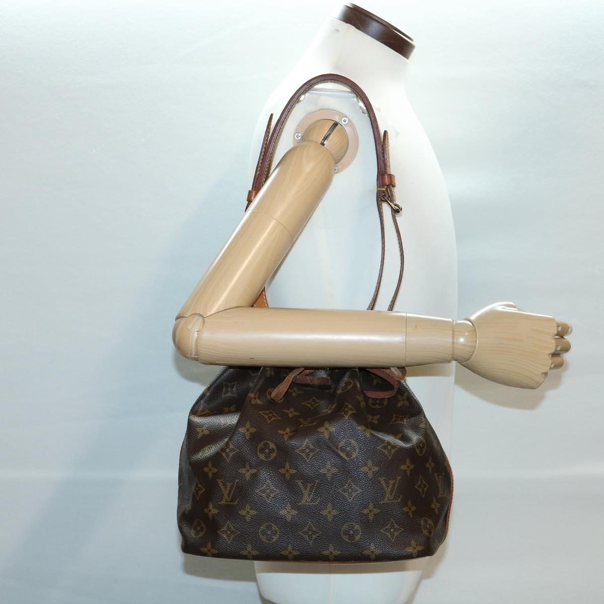 LOUIS VUITTON Monogram Petit Noe Shoulder Bag M42226 LV hs1560