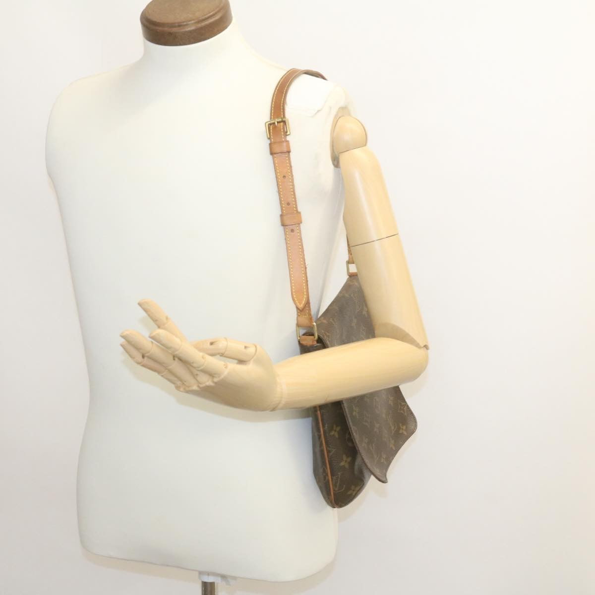 LOUIS VUITTON Monogram Musette Salsa Short Shoulder Bag M51258 LV hs808