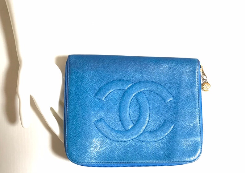 Luxury Chanel Vintage blue caviar clutch bag, iPhone case, large wallet, cosmetic case pouch, mini bag
