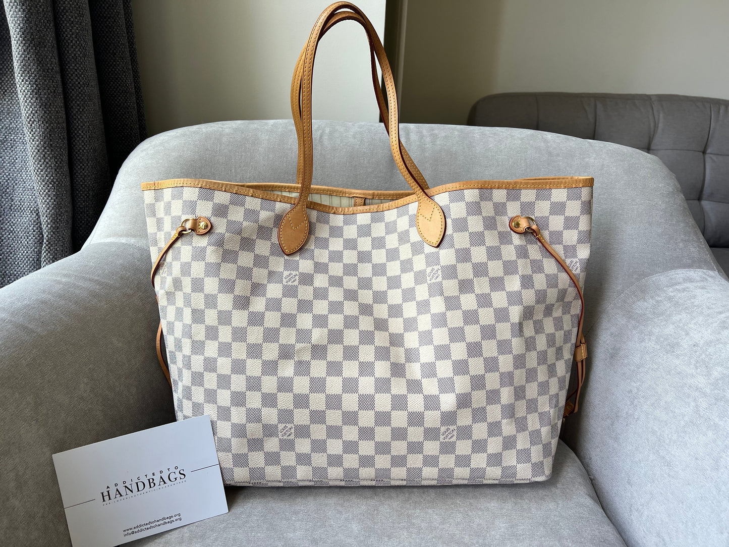 Louis Vuitton Neverfull GM Damier Azur (1,450)