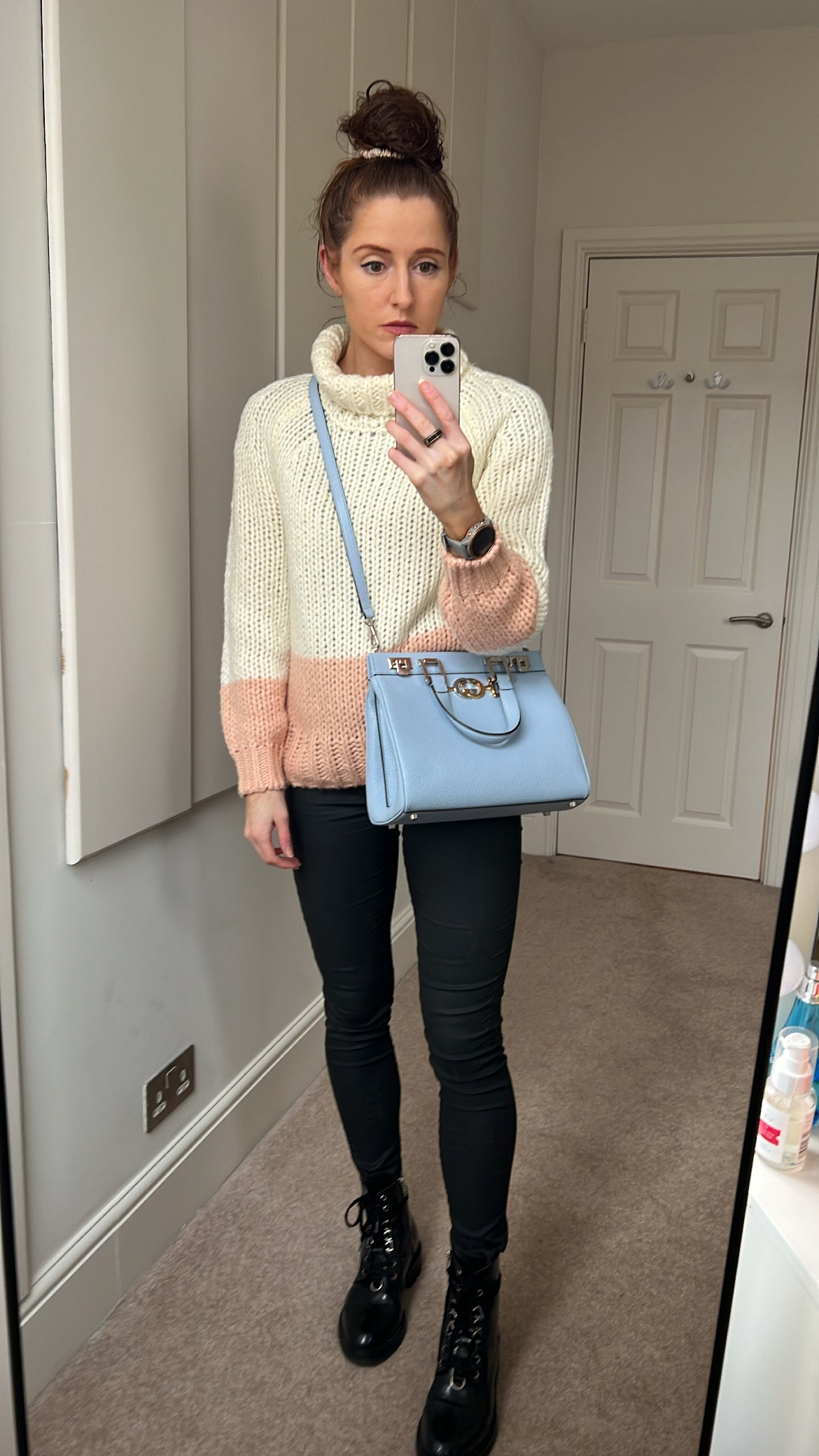 Luxury Gucci Pale Blue Medium Zumi Tote