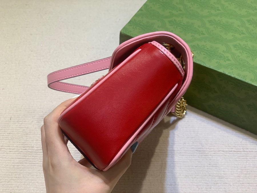 Luxury Gucci GG Marmont Small Shoulder Bag