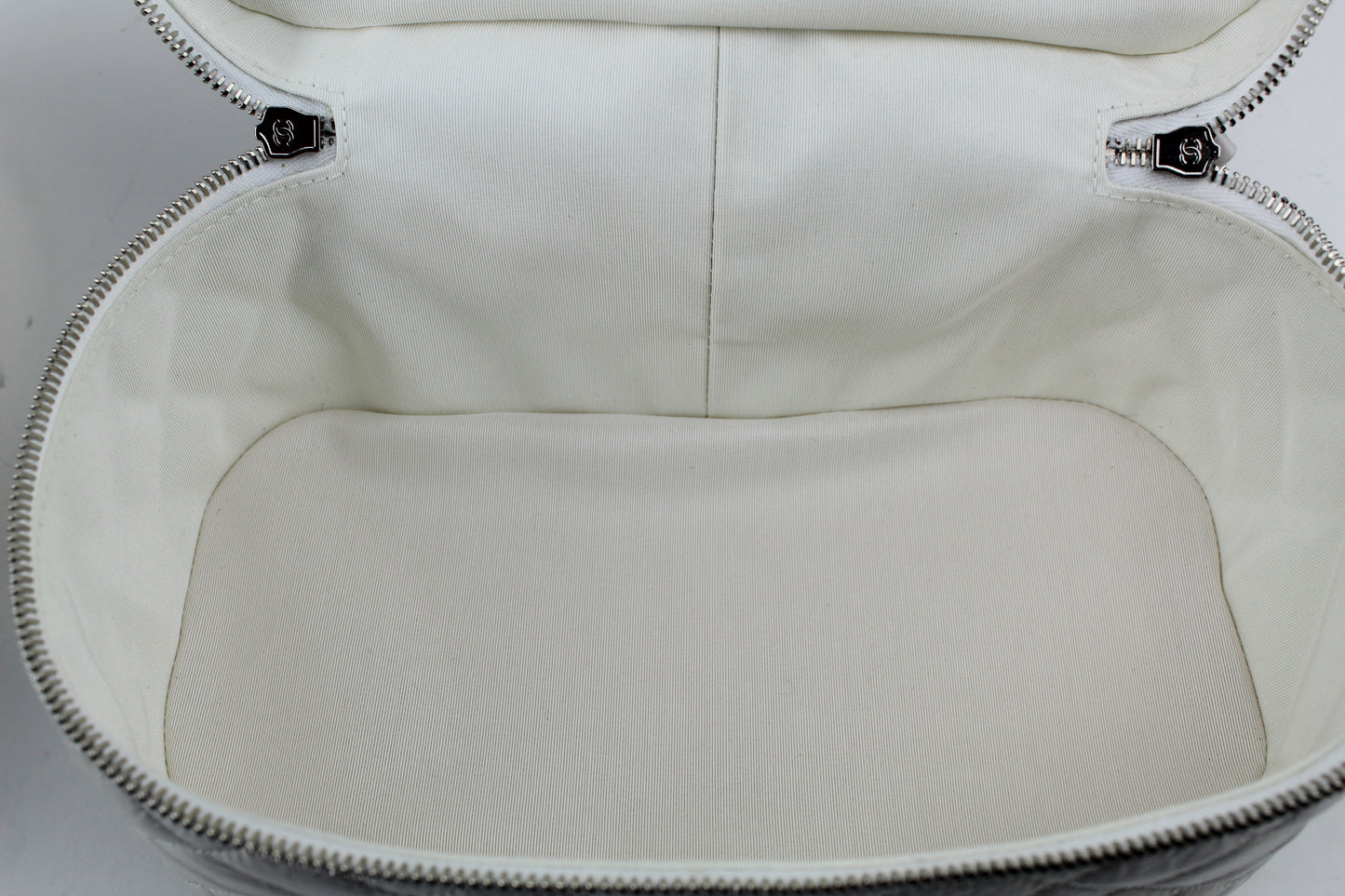 Chanel White Crumpled Leather & Transparent PVC Vanity Flap Backpack Bag