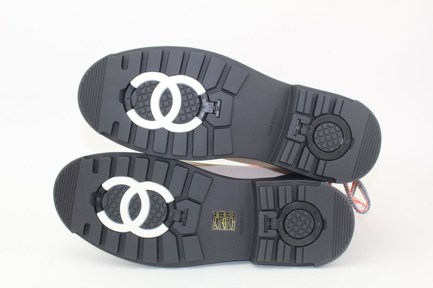 Chanel Beige Sneaker