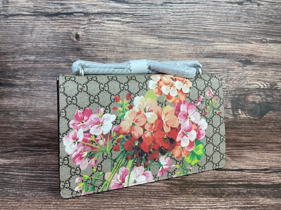 Luxury Gucci Dionysus Blooms Small Shoulder Bag