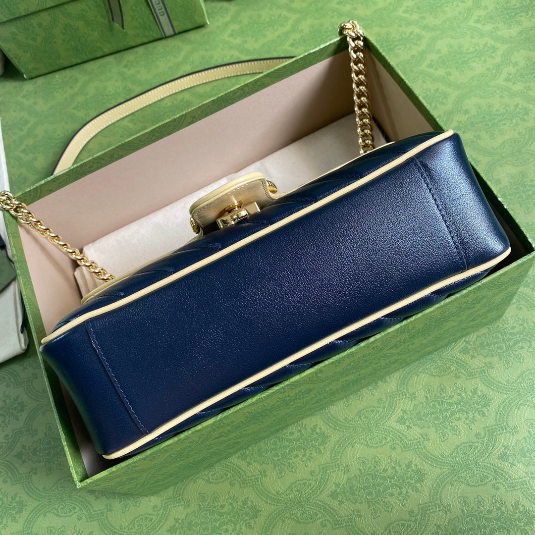 Luxury Gucci GG Marmont Small Shoulder Bag