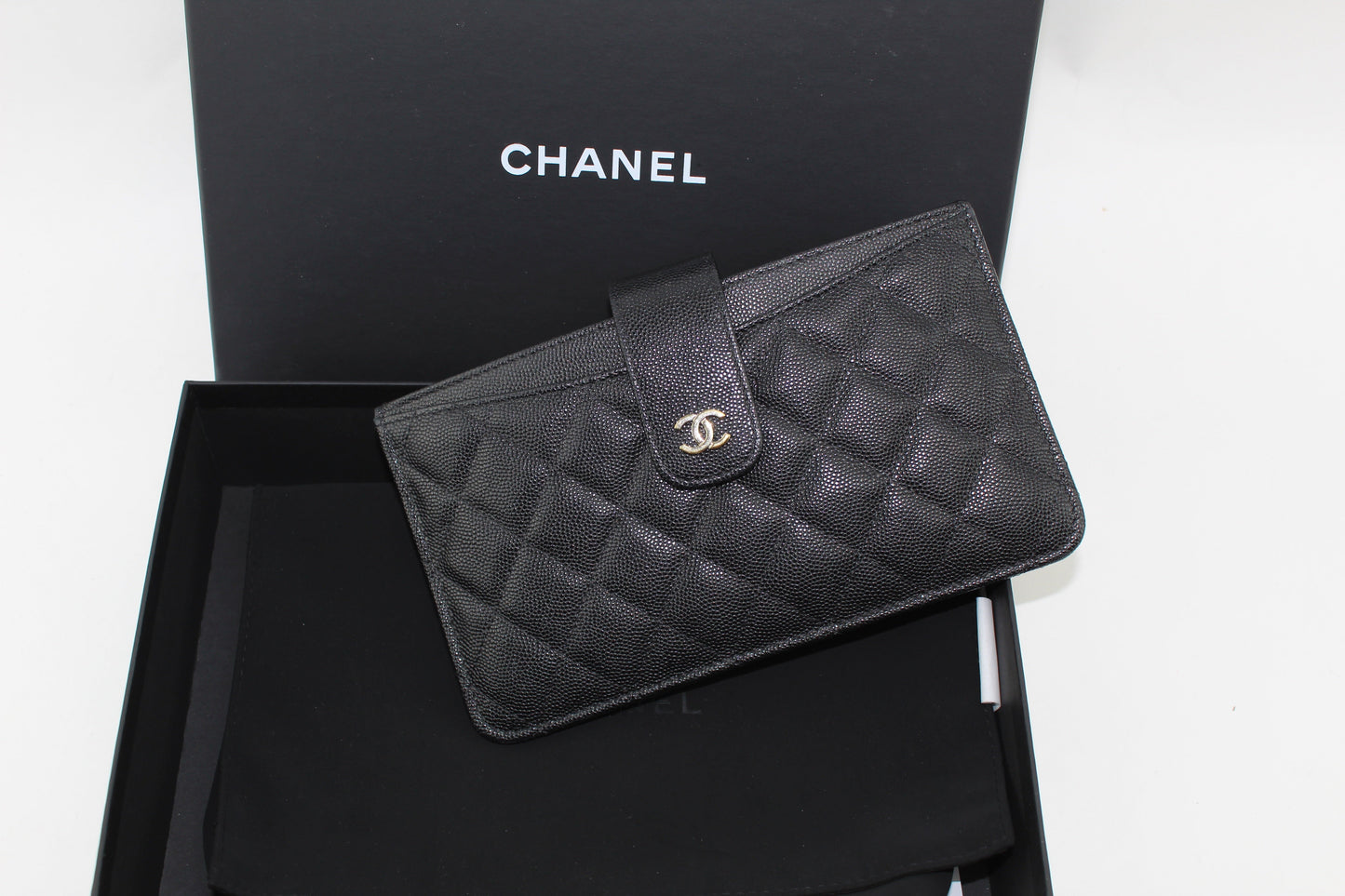 CHANEL CAVIER POUCH WITH CARD HOLDER