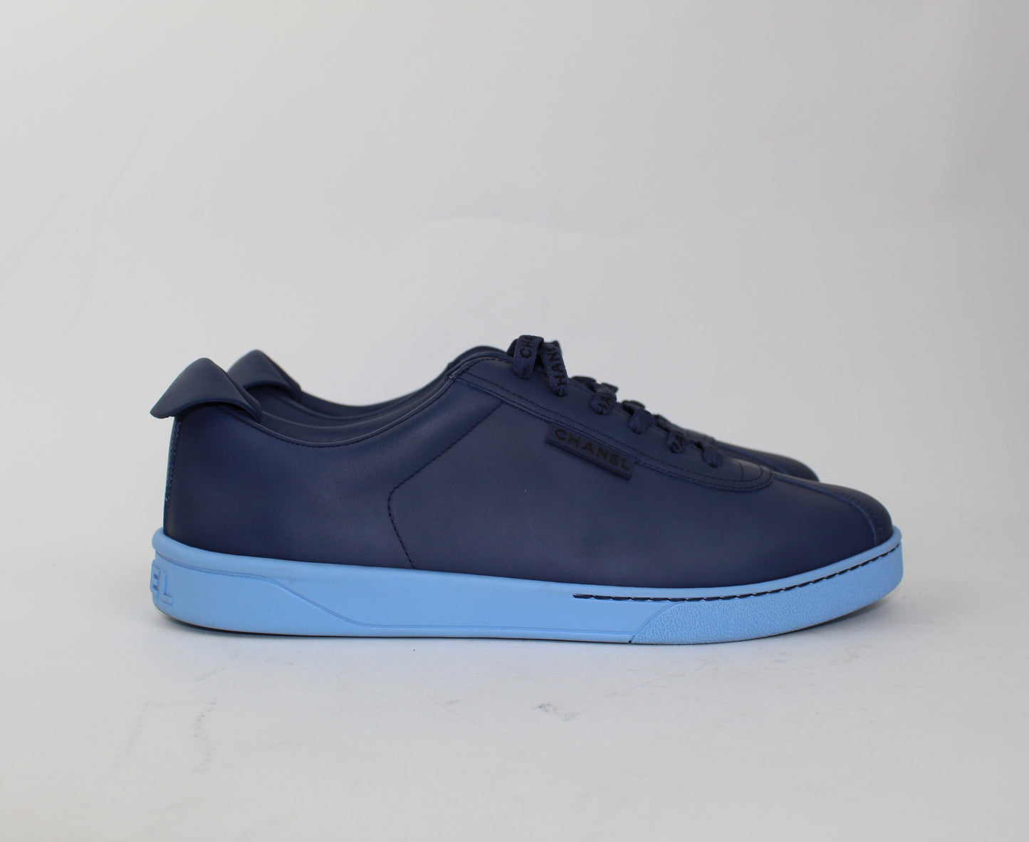 CHANEL WEEKENDER SNEAKERS