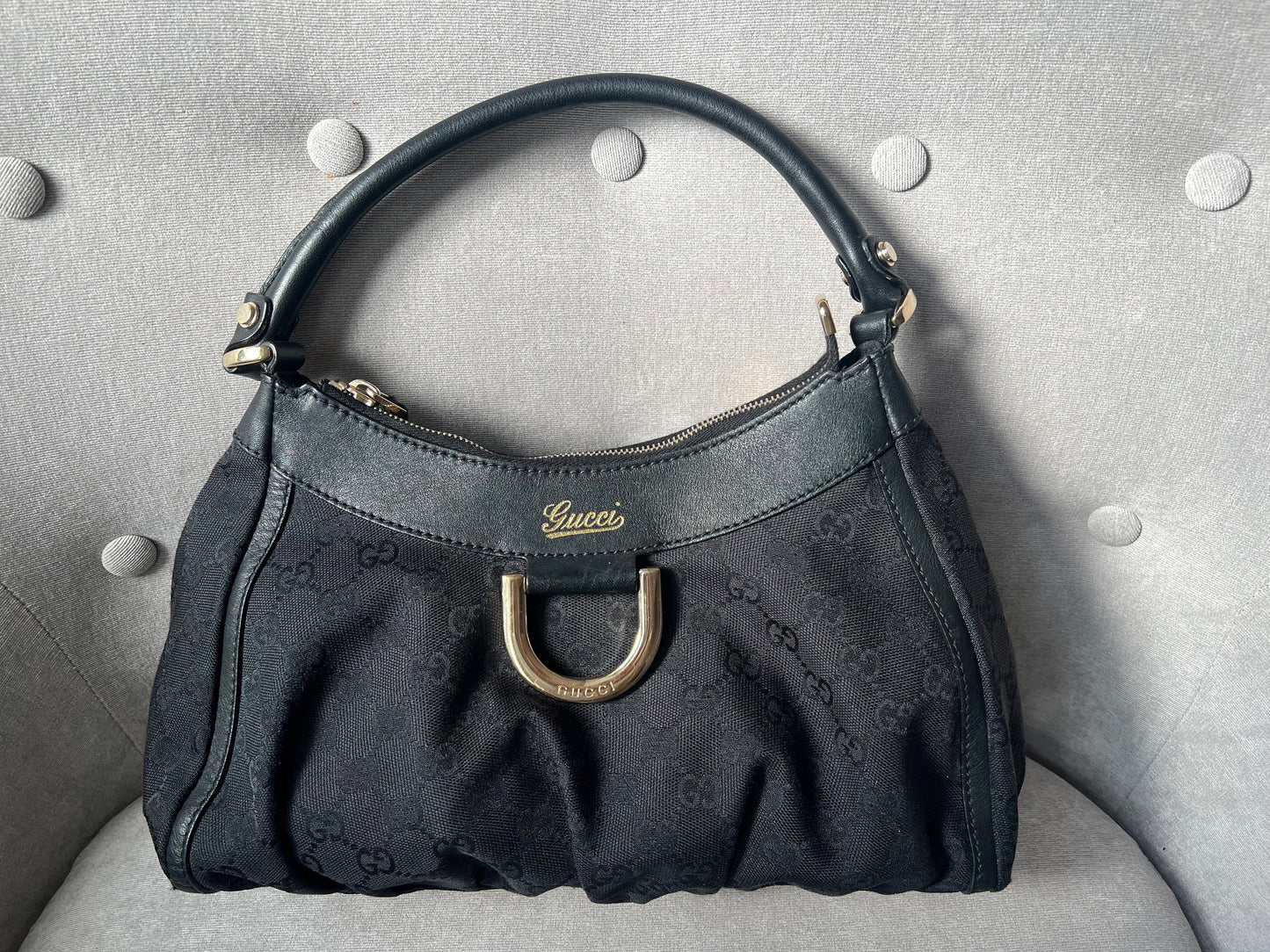 Luxury Gucci GG Canvas Small Black Abbey D Ring Hobo