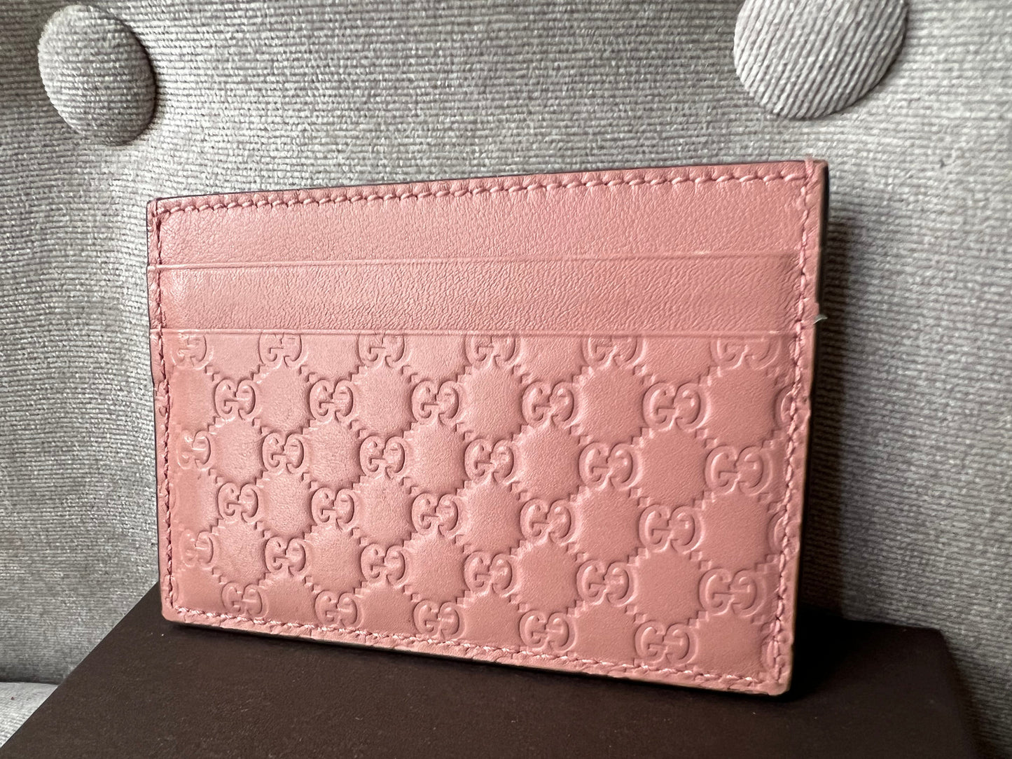 Luxury Gucci Pale Pink Guccissima Card Holder ( 225)