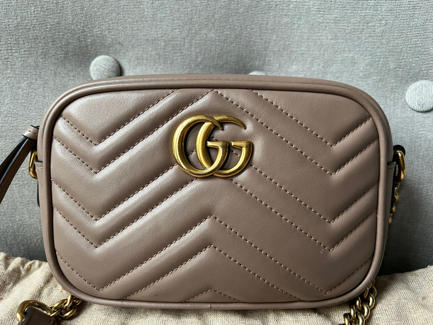 Luxury Gucci GG Dusty Pink Marmont Mini Shoulder Bag ( 1,160)