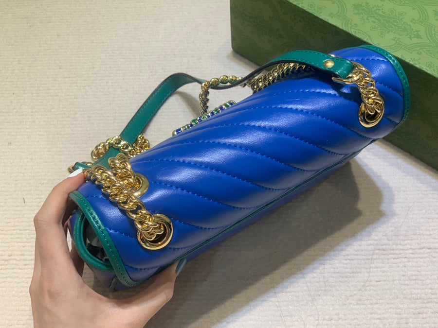 Luxury Gucci GG Marmont Small Shoulder Bag