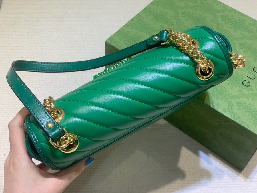 Luxury Gucci GG Marmont Small Shoulder Bag