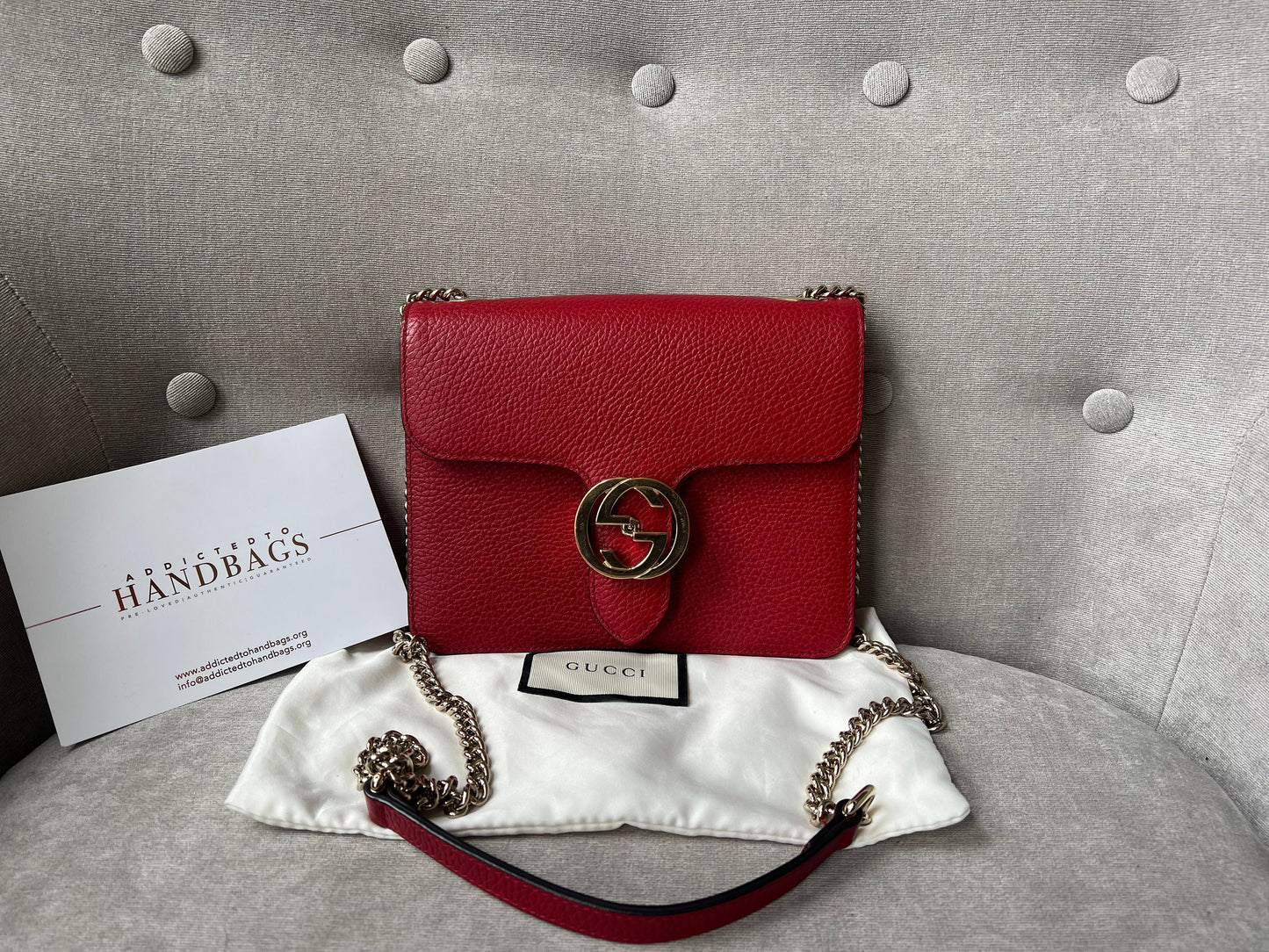 Luxury Gucci Interlocking GG Red Small Shoulder Bag