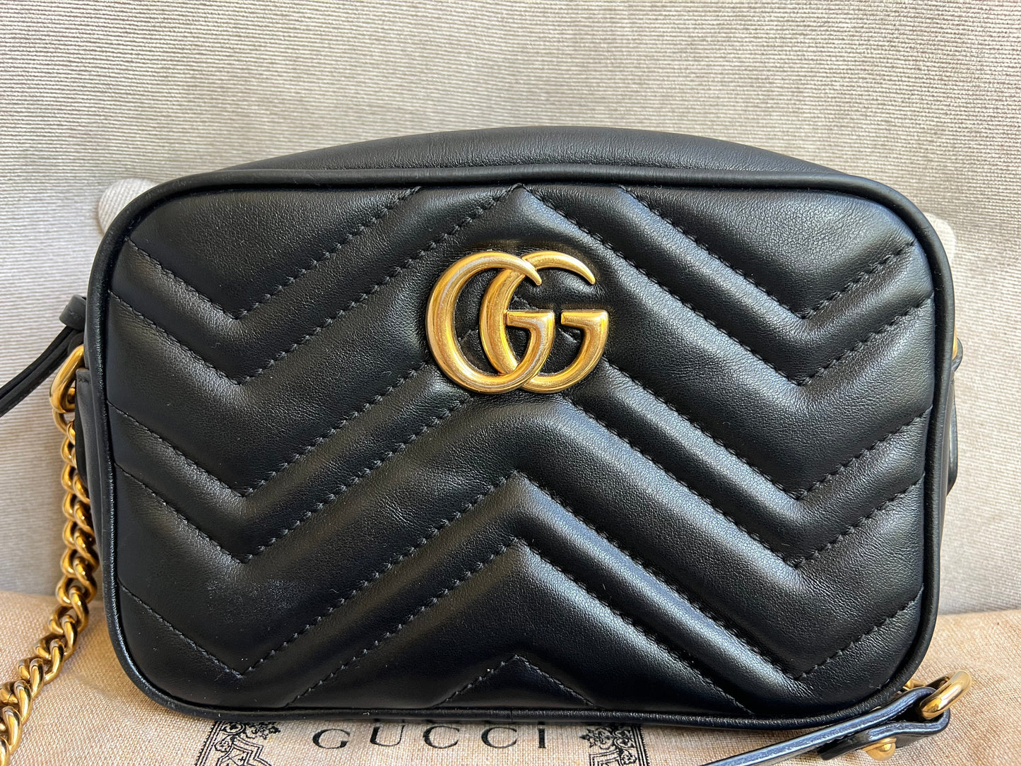 Luxury Gucci GG Black Marmont Mini Shoulder Bag