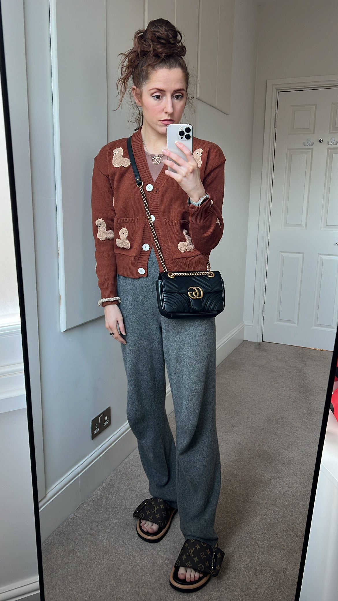 Luxury Gucci GG Black Marmont Mini Shoulder Bag ( 1,700)